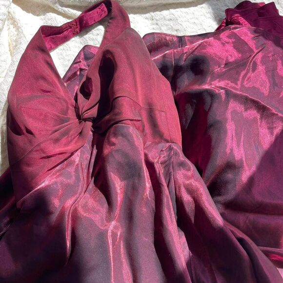 Gorgeous vintage cache burgundy silk maxi dress with halter neck - Picture 3 of 7